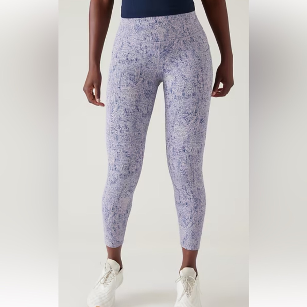 Athleta ultimate stash textured 7/8 tight NWT Small Purple Blue Pattern